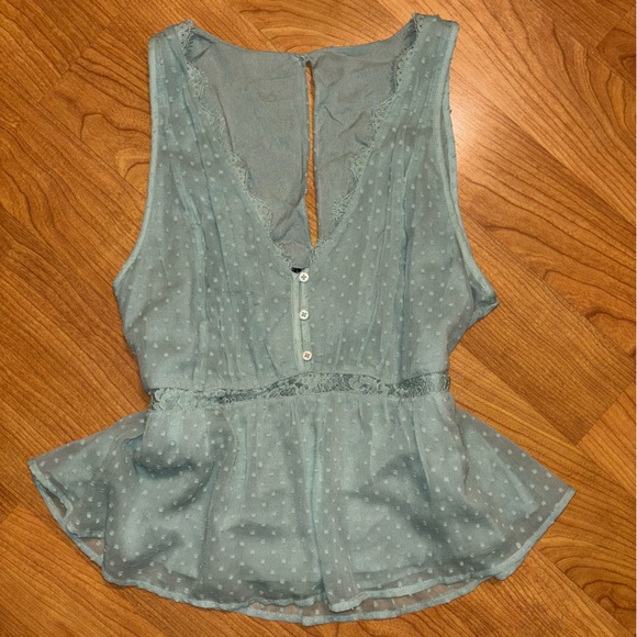 Abercrombie & Fitch Tops - Vintage Abercrombie and Fitch Light Green Sleeveless Blouse